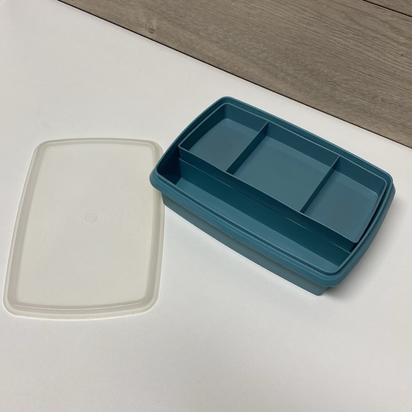 Vintage Tupperware Tuppercraft Box Container With Dividers - Picture 3 of 6